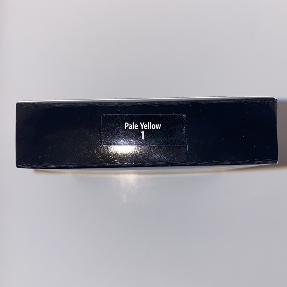 NWT BOBBI BROWN Sheer Finish Pressed Powder in “Pale Yellow” (Factory Sealed) - Picture 9 of 15